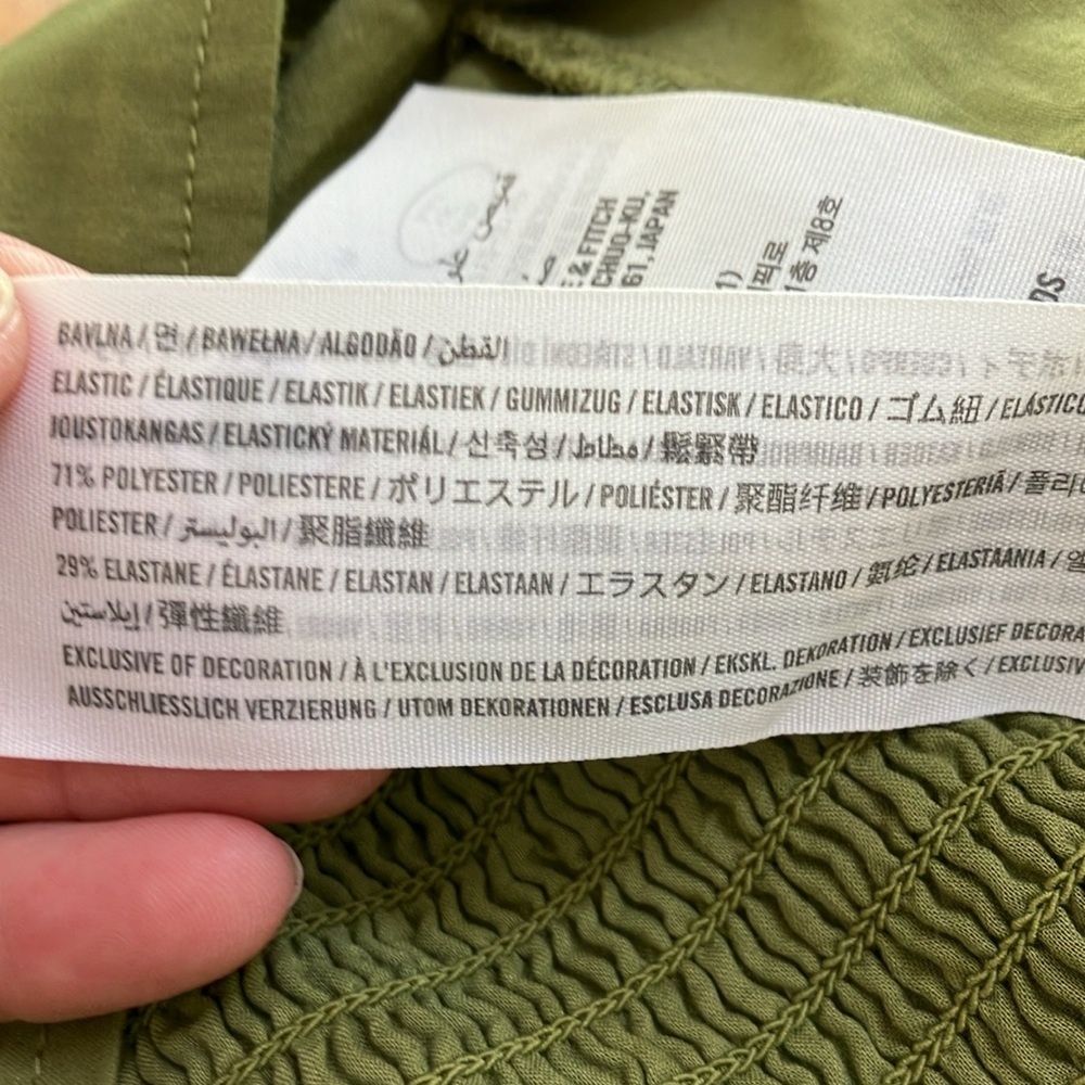 Abercrombie & Fitch Sweetheart Neckline Cropped Short Puffed Sleeve Top - Picture 7 of 9